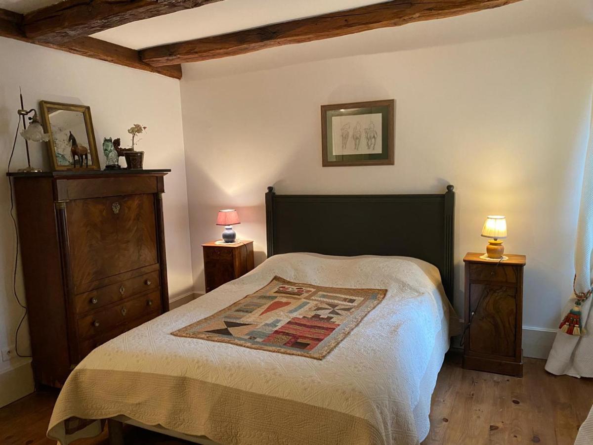Le Pigeonnier De Saint-Loup Bed And Breakfast Ngoại thất bức ảnh